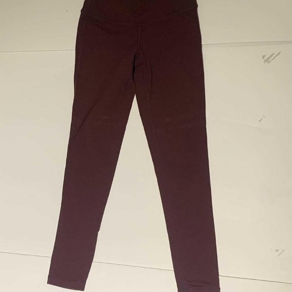 Aritzia TNA Burgundy Leggings - Women’s Size XS - Picture 2 of 4
